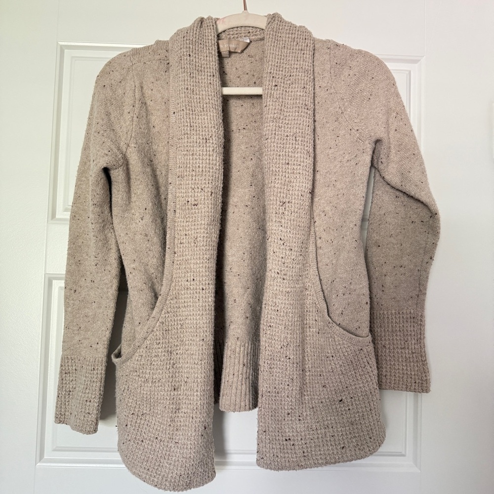 Chloe and Jasmine Cozy Cream Knit Women's Sweater